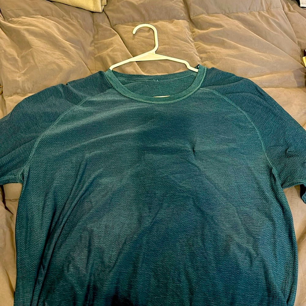 Men’s Lululemon turquoise T-Shirt - XL